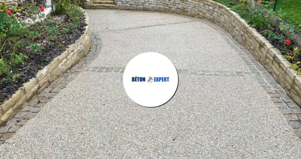 béton désactivé pour pente forte